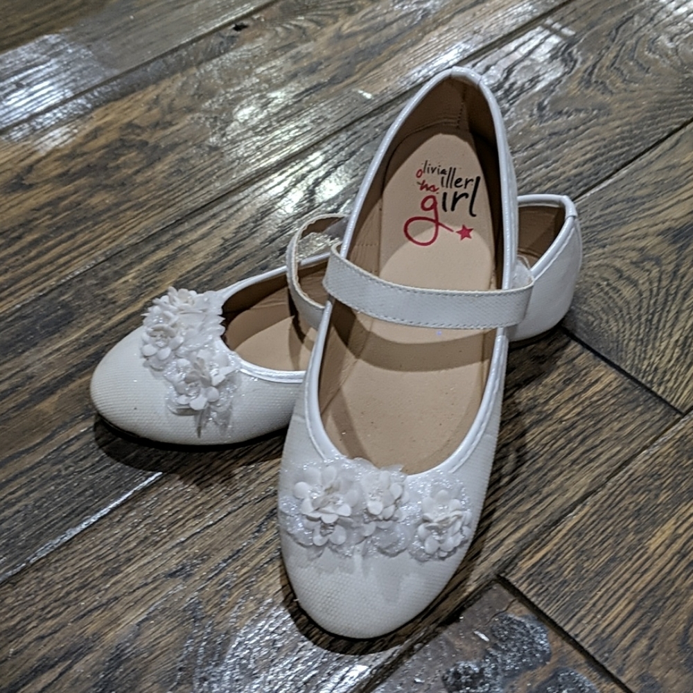 Olivia Miller Girl Flower Flats